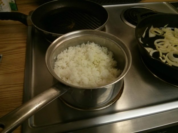 White rice ready to eat