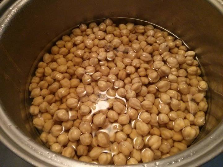Garbanzo Beans Soaking