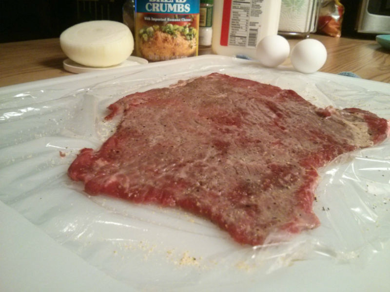 Palomilla steak tenderized and marinating