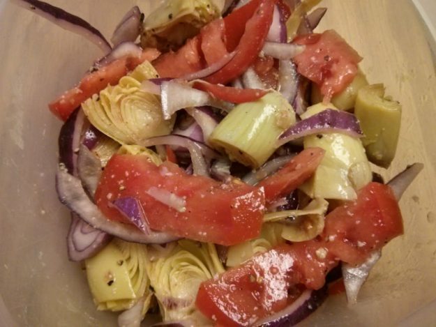 Artichoke, Red Onion & Tomato Salad