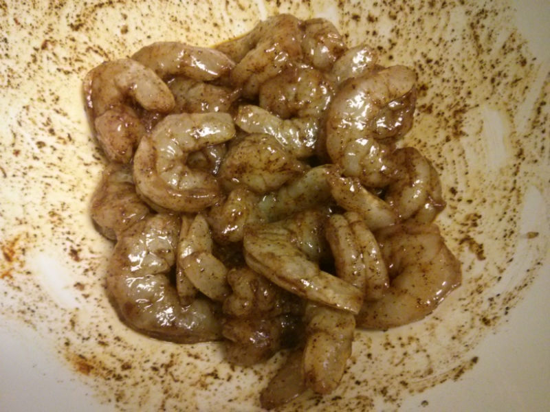 Shrimp coated with seasonings