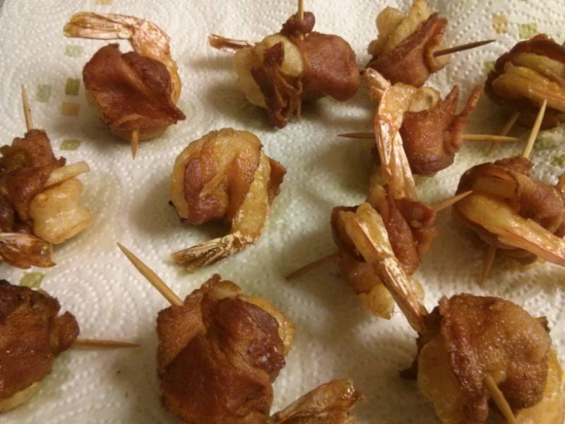 Take shrimp out of fryer and place on paper towels